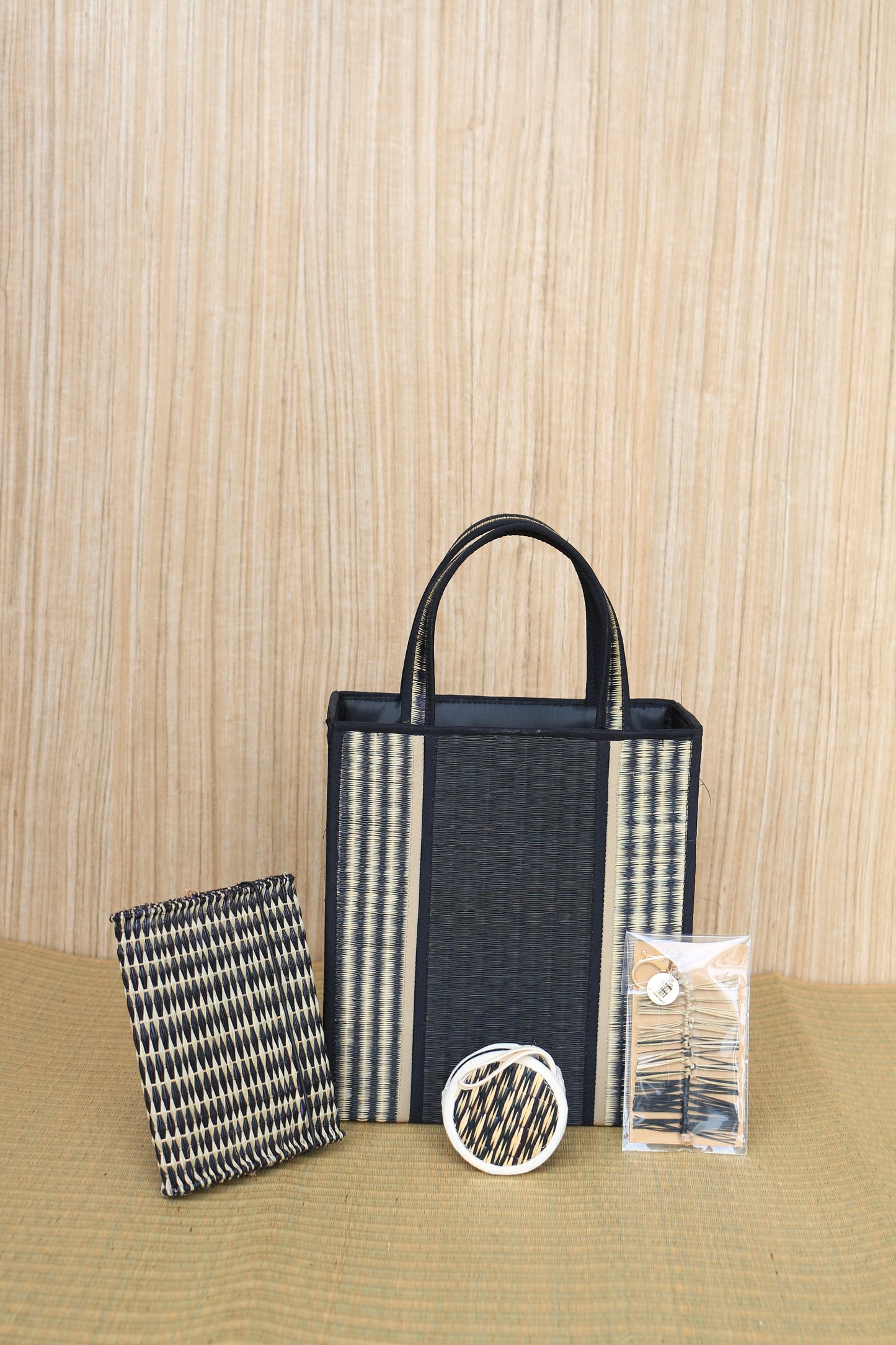 The Bag Essential (Black)