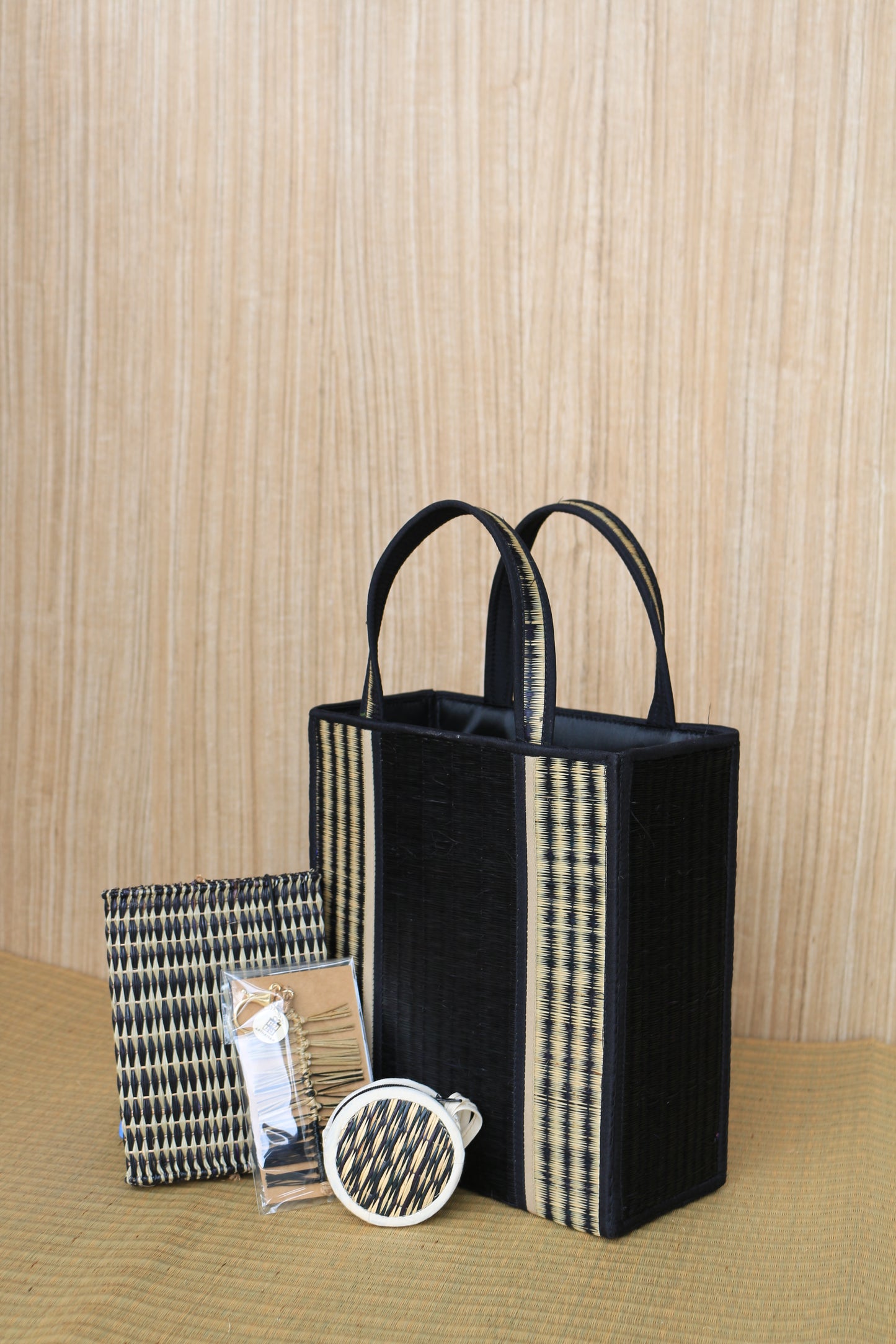 The Bag Essential (Black)